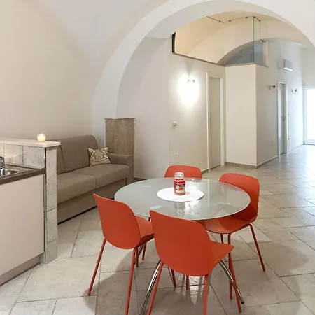 Corte Di Manfredi Apartment Trani